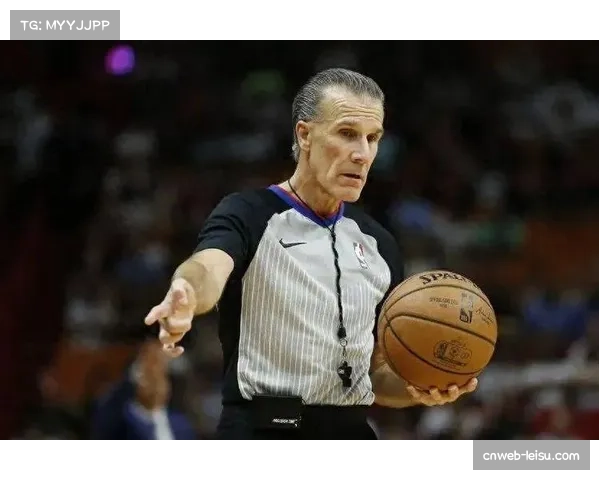 外籍裁判执裁季后赛 WCBA联赛与国际标准接轨